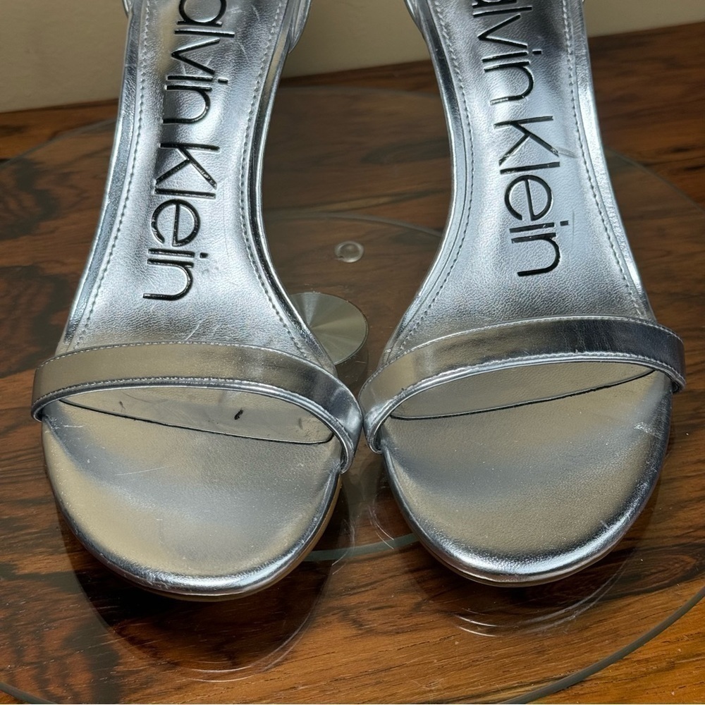 CALVIN KLEIN Women's Fairy Dress Sandals in Silver Faux Leather - Picture 10 of 16